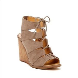 Melrose and Market lace up wedge bootie sandals